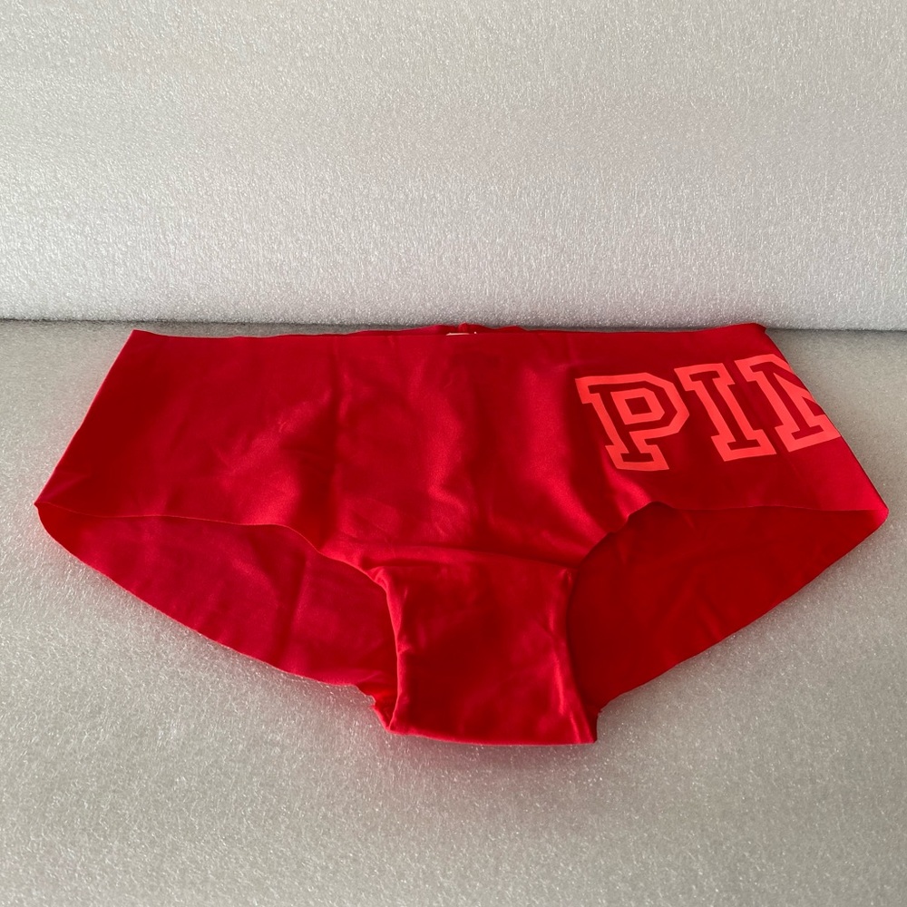 NWT. Victoria's Secret Pink Panties. Size M. Hipster